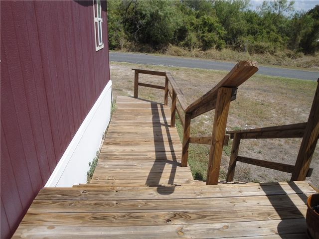 315 S Vista Dr S, Sandia, TX 78383