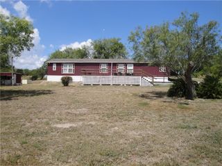 315 S Vista Dr S, Sandia, TX 78383