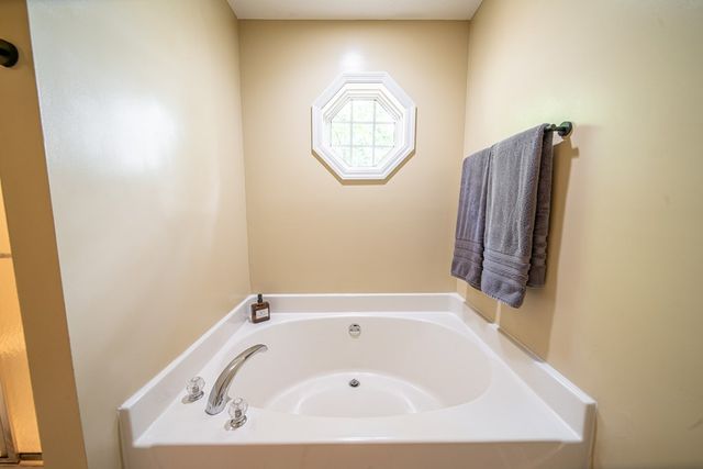 165 Bluebird Lane, Phenix City, AL 36870