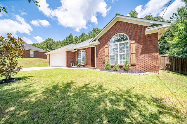 165 Bluebird Lane, Phenix City, AL 36870