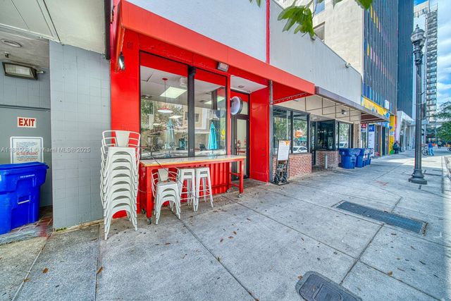 Quick Service Restaurant For Sale In Downtown Miami, Miami, FL 33130