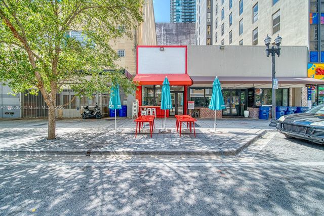 Quick Service Restaurant For Sale In Downtown Miami, Miami, FL 33130