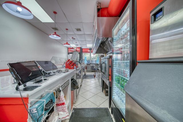 Quick Service Restaurant For Sale In Downtown Miami, Miami, FL 33130