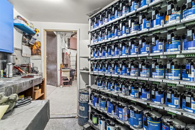 21151 Grand River Avenue, Detroit, MI 48219