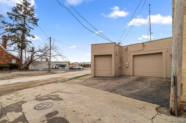 21151 Grand River Avenue, Detroit, MI 48219