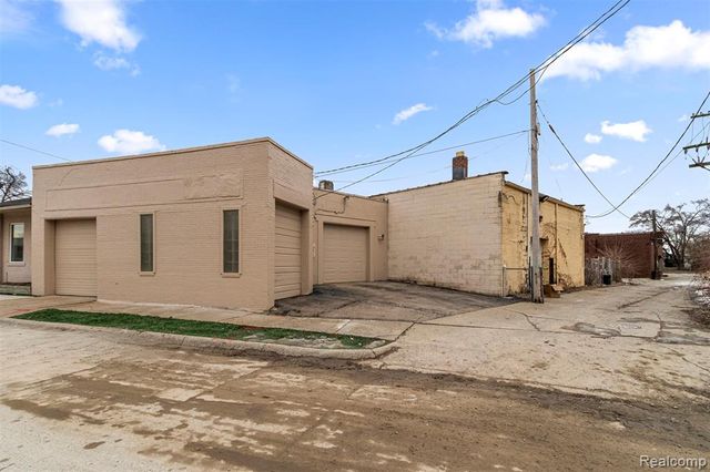 21151 Grand River Avenue, Detroit, MI 48219