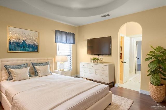 2410 E 21st Street, Mission, TX 78572