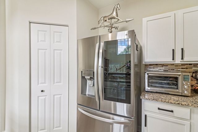 1195 Mark Court, Antioch, IL 60002