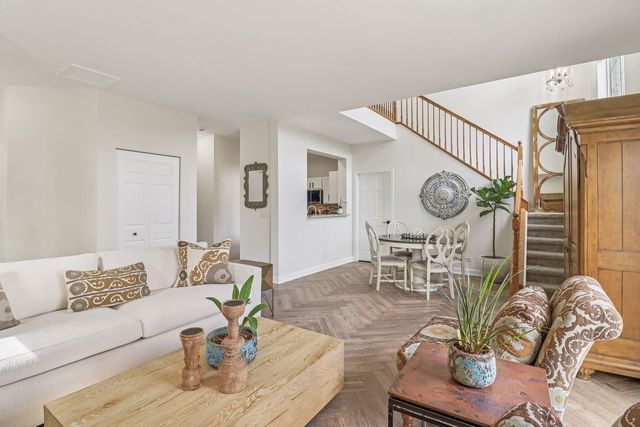 1195 Mark Court, Antioch, IL 60002