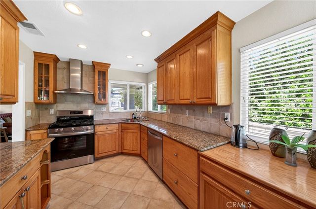 14 Rainbow Ridge, Phillips Ranch, CA 91766