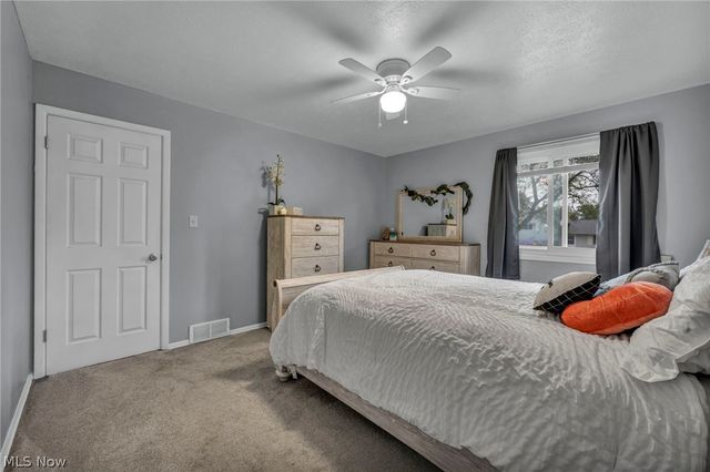 36729 Lakehurst Drive, Eastlake, OH 44095