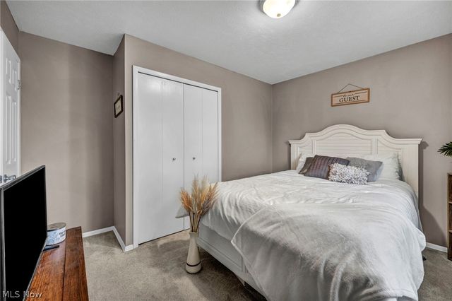 36729 Lakehurst Drive, Eastlake, OH 44095
