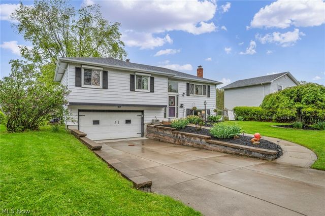36729 Lakehurst Drive, Eastlake, OH 44095