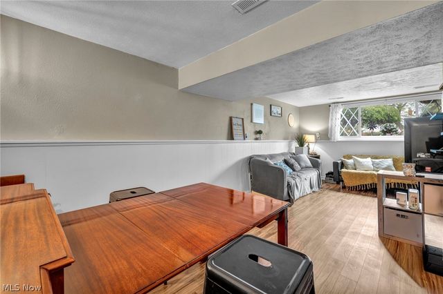36729 Lakehurst Drive, Eastlake, OH 44095