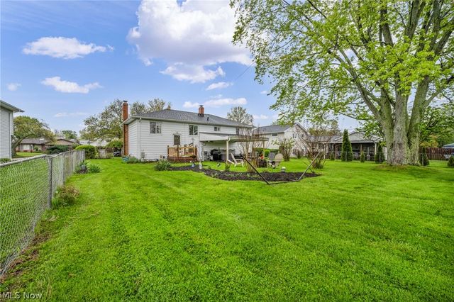 36729 Lakehurst Drive, Eastlake, OH 44095