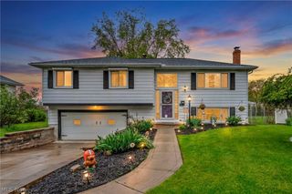 36729 Lakehurst Drive, Eastlake, OH 44095