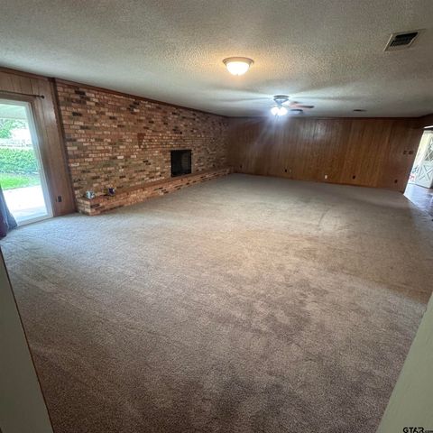 300 Merrell Drive, Sulphur Springs, TX 75482