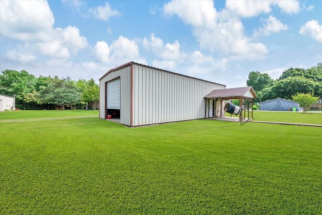 10592 Tree Lane, Princeton, TX 75407