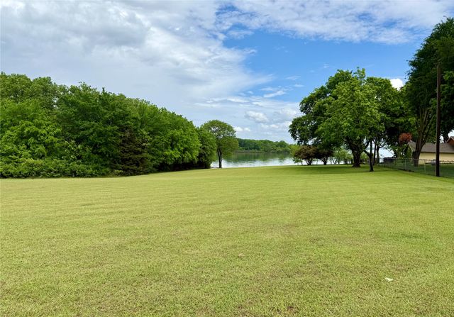 10592 Tree Lane, Princeton, TX 75407