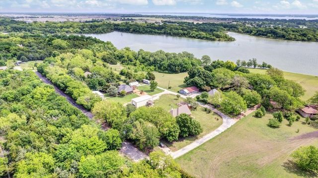 10592 Tree Lane, Princeton, TX 75407