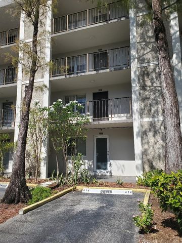 4851 NW 26th Ct 237, Lauderdale Lakes, FL 33313