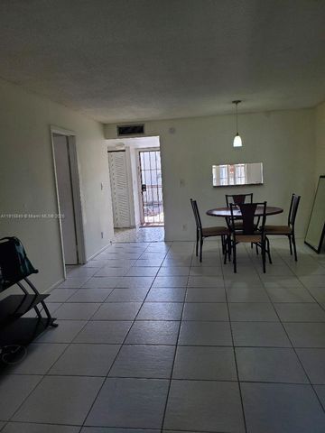 4851 NW 26th Ct 237, Lauderdale Lakes, FL 33313