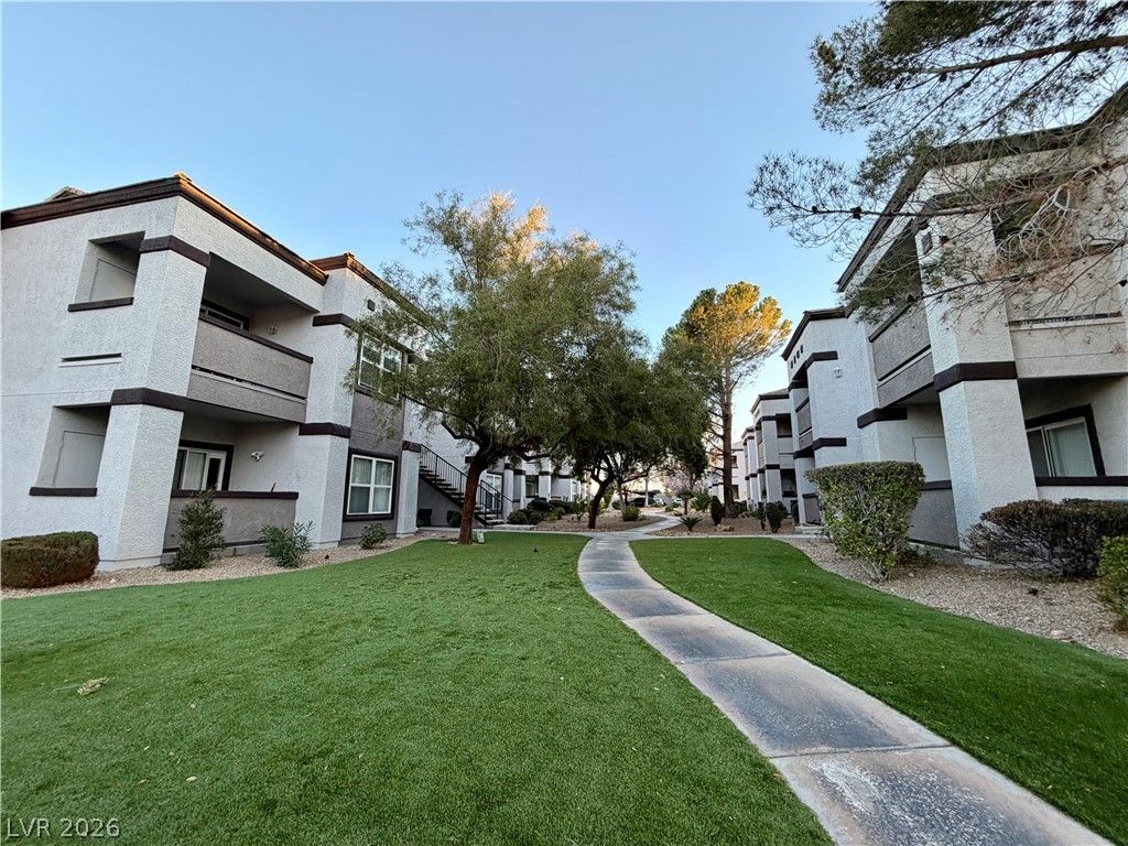 7255 West Sunset Road 1013, Las Vegas, NV 89113