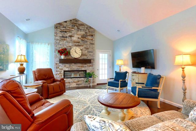 709 JEFFSU LN, Annville, PA 17003