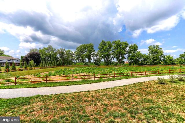 709 JEFFSU LN, Annville, PA 17003
