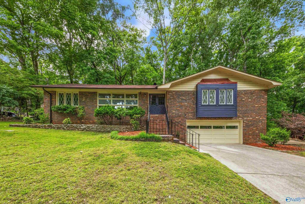 6808 Jones Valley Drive SE, Huntsville, AL 35802