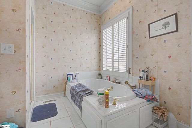 319 Waters Road, Taylors, SC 29687