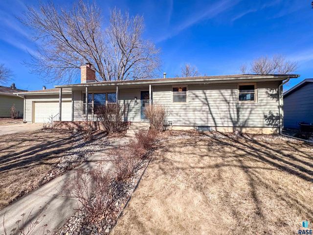 5408 W 52nd St Street, Sioux Falls, SD 57106
