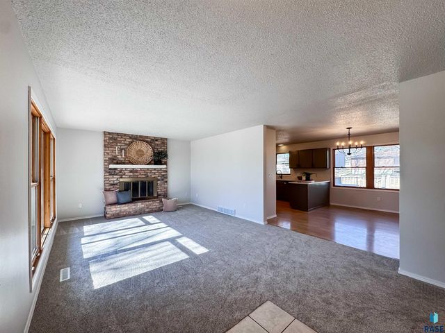 5408 W 52nd St Street, Sioux Falls, SD 57106