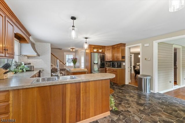 161 Musconetcong River Rd, Lebanon Twp., NJ 07882