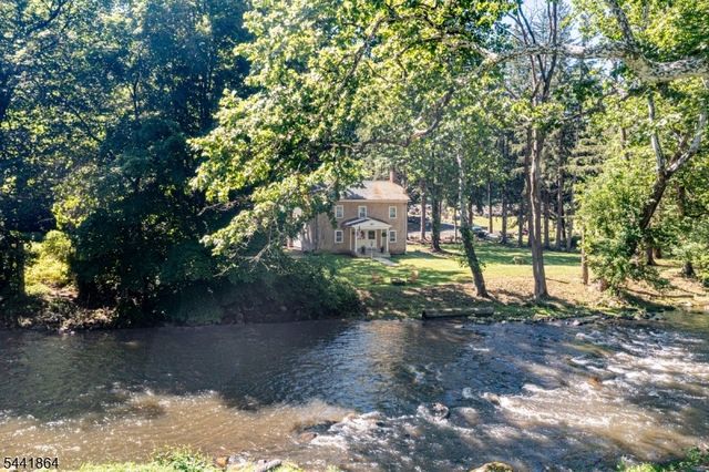 161 Musconetcong River Rd, Lebanon Twp., NJ 07882