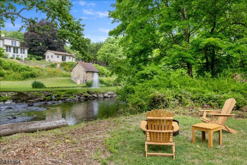 161 Musconetcong River Rd, Lebanon Twp., NJ 07882