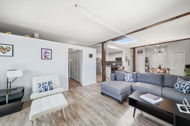 172 Middle St 501, Lowell, MA 01852
