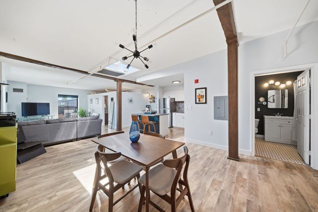 172 Middle St 501, Lowell, MA 01852