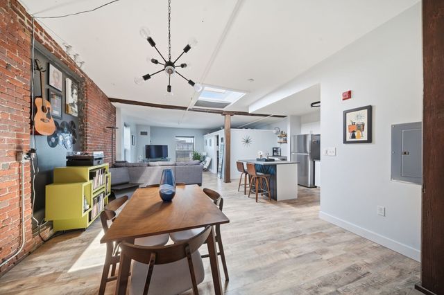 172 Middle St 501, Lowell, MA 01852