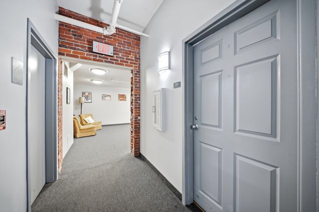172 Middle St 501, Lowell, MA 01852