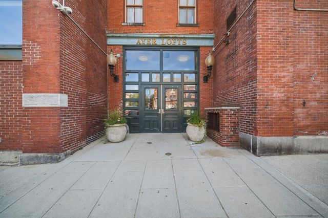 172 Middle St 501, Lowell, MA 01852