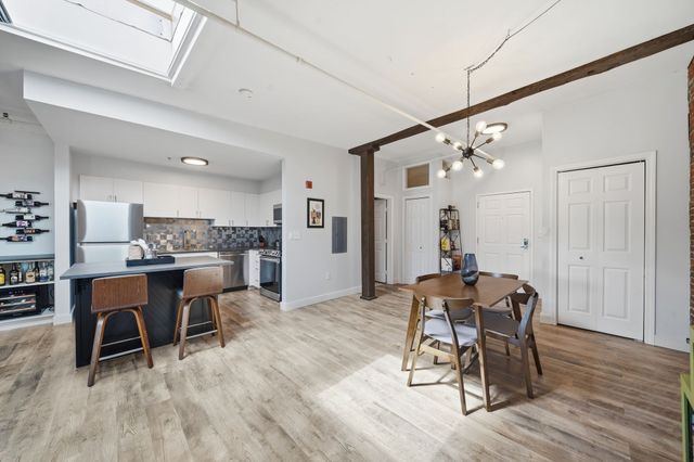 172 Middle St 501, Lowell, MA 01852