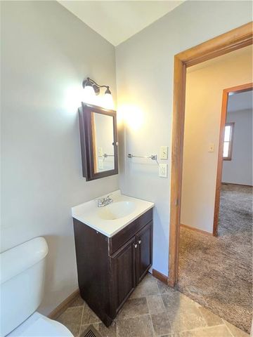 401 W 1st Street, Cherryvale, KS 67335