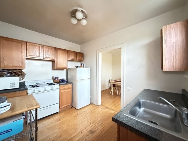 918 Green Bay Road 3E, Winnetka, IL 60093