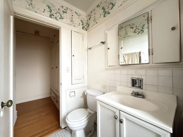 918 Green Bay Road 3E, Winnetka, IL 60093