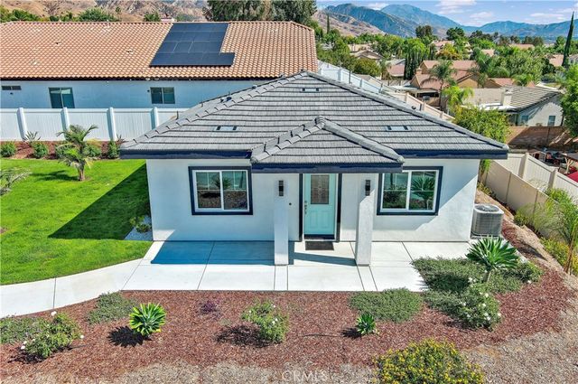 29329 Kemper Lane, Highland, CA 92346