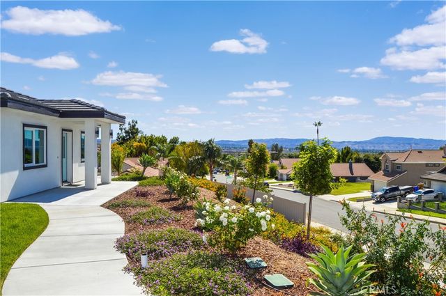 29329 Kemper Lane, Highland, CA 92346