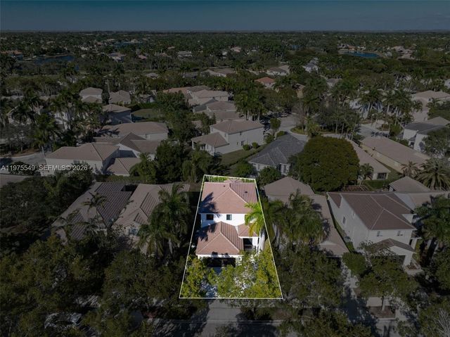 1077 Golden Cane Dr, Weston, FL 33327