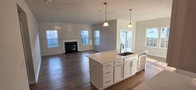 7003 Glass Ct, Spartanburg, SC 29307