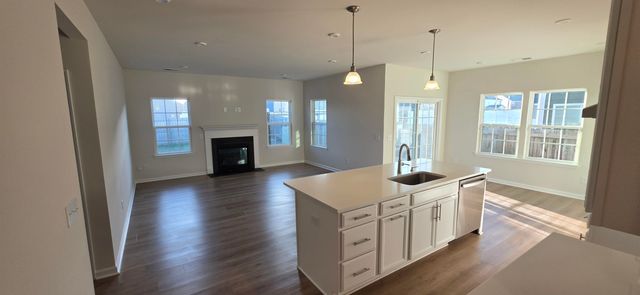 7003 Glass Ct, Spartanburg, SC 29307